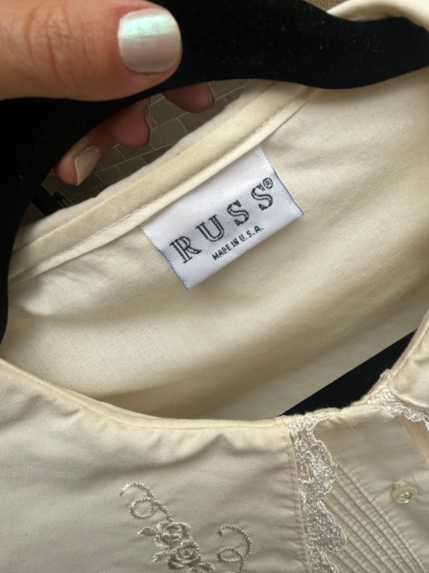 Bib Collar Cottage Shirt