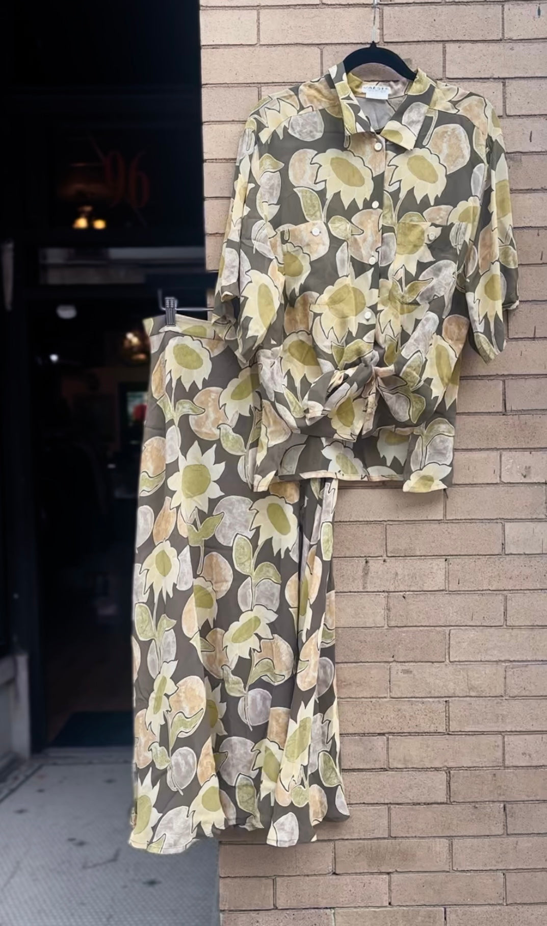 Jaeger Sunflower Skirt / Blouse Set - M / L