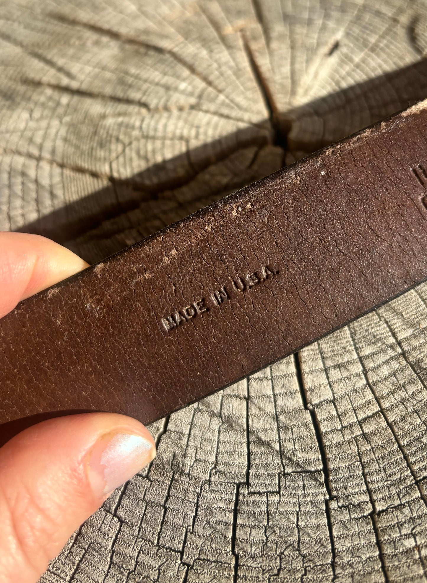 Brown embossed leather / silver tone buckle belt - 42