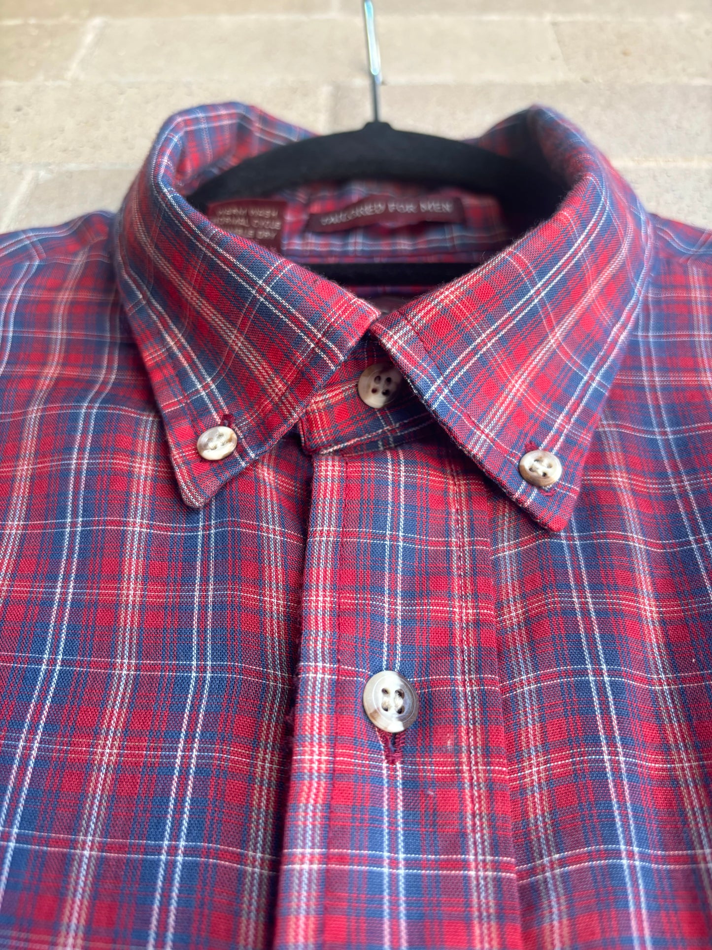 Men’s Levi’s Plaid Shirt - Large - Lightweight