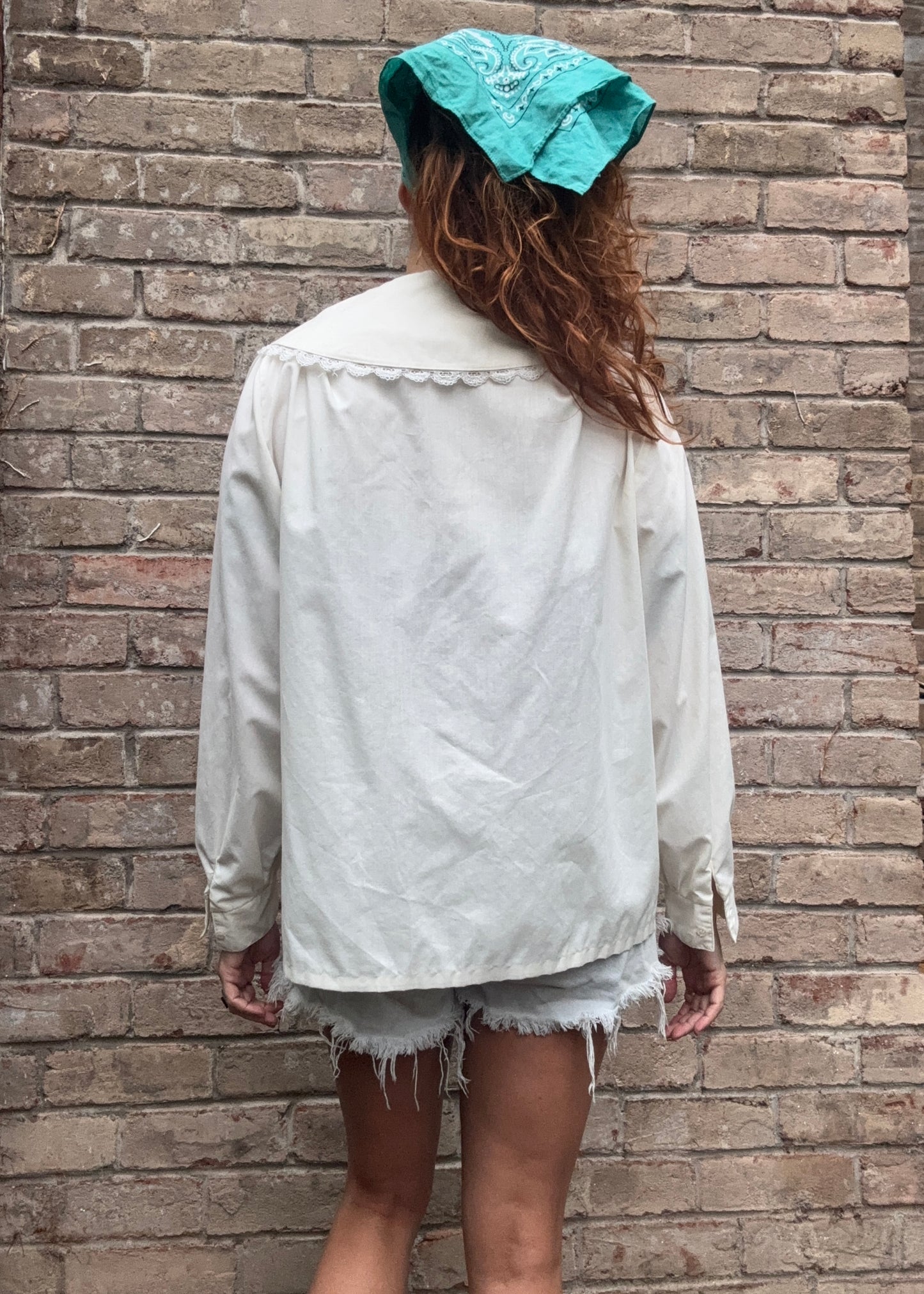 Bib Collar Cottage Shirt