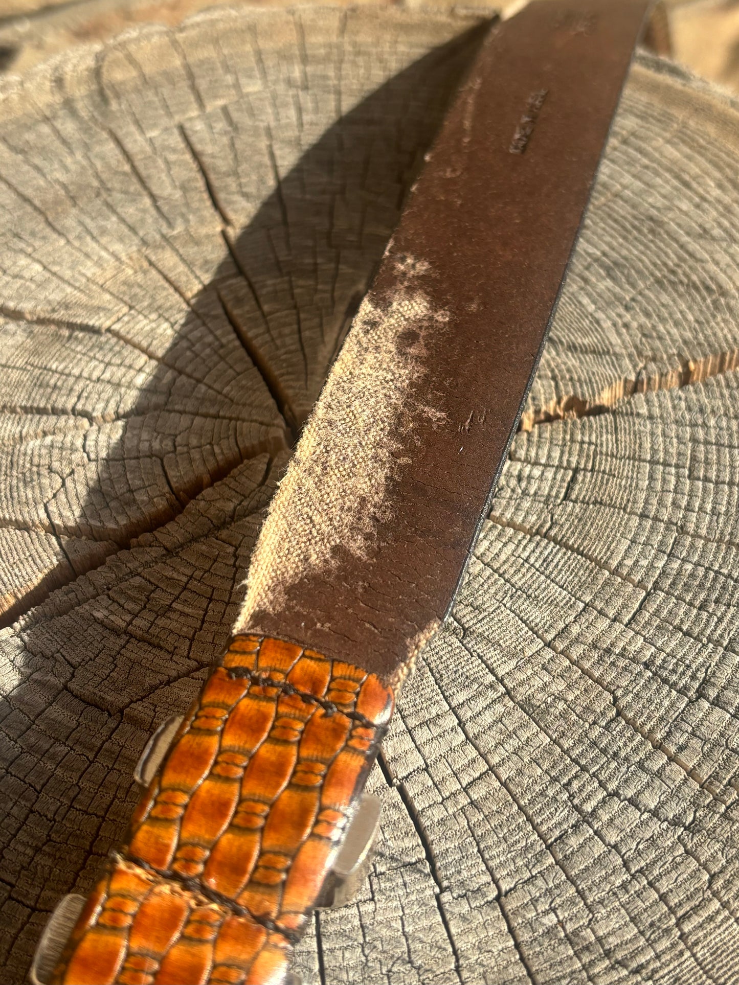 Brown embossed leather / silver tone buckle belt - 42